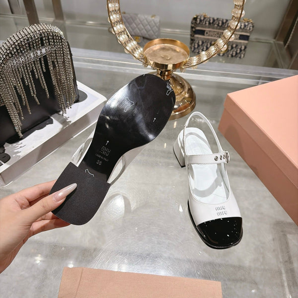 Miu 26FW Slingback Pumps 4.5cm Square Toe Patent Leather 190490