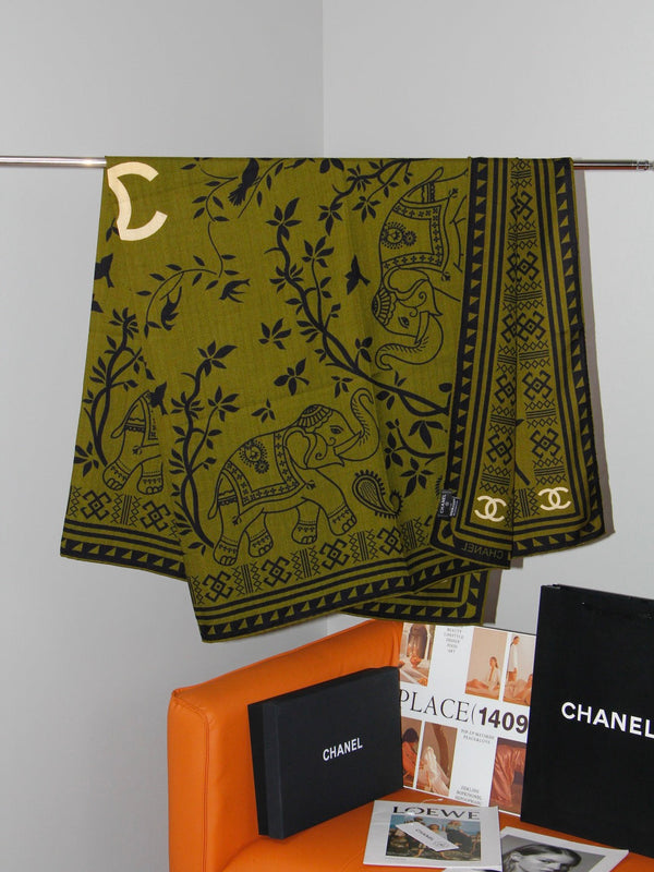 CC 2026 Square Scarf 140cm Cashmere Silk 550804