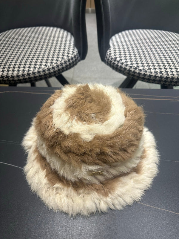 CC 26FW Color-Block Knit Bucket Hat Faux Fur 551902