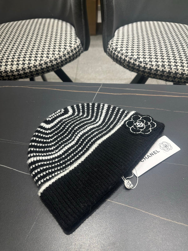 CC 26FW Striped Color-Block Beanie Knitted Wool 551879