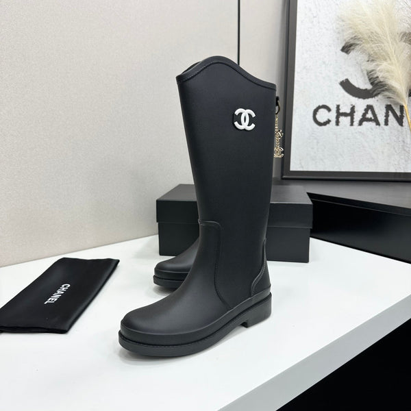 CC 26FW Double-C Logo Rain Boots Black Waterproof Rubber 193703
