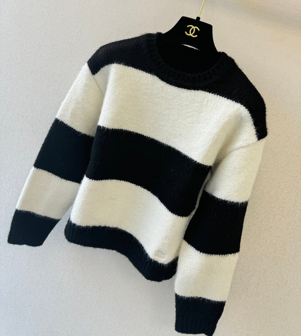 CE 26S Crewneck Pullover Black White Mohair Wool 448146