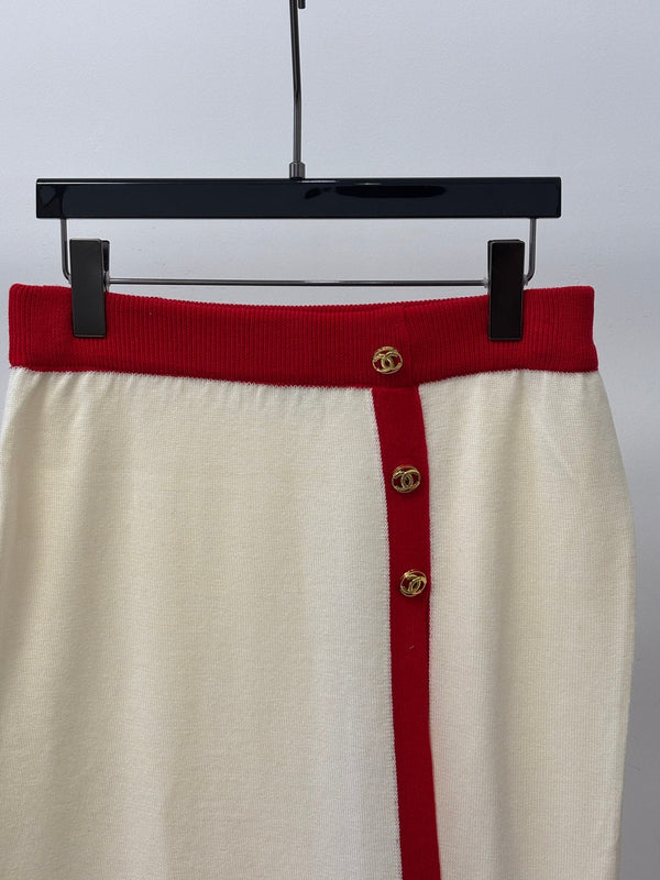 CC 26S Knit Midi Skirt Elastic Waist Double-C Logo Metal Buttons Side Slit 448084
