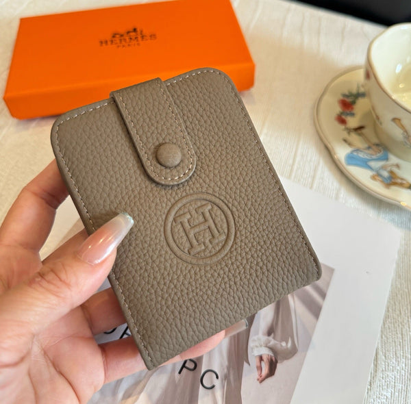 HM 26FW Wallet Card Holder Pebbled Cowhide Leather 560092