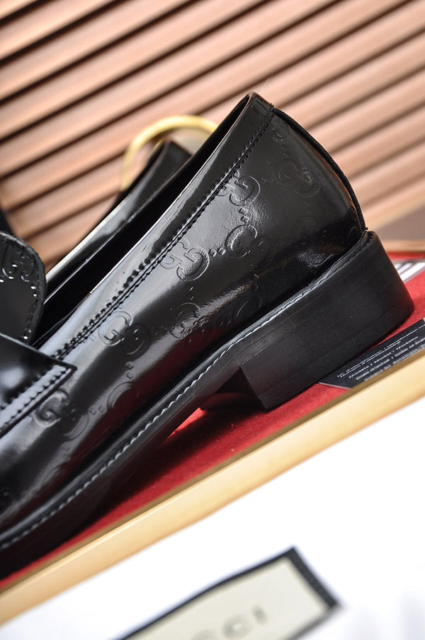 GG Men's Loafer Black Embossed Cowhide 484785