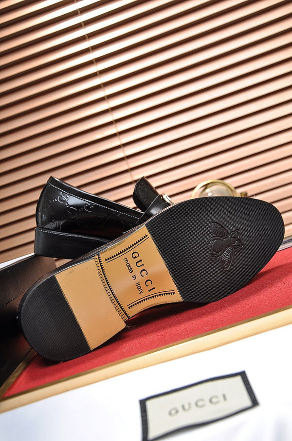 GG Men's Loafer Black Embossed Cowhide 484785
