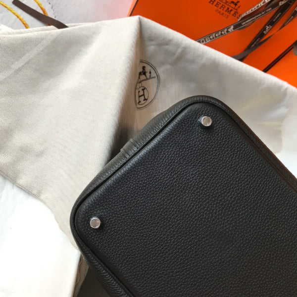 picotin lock 22 black togo shw