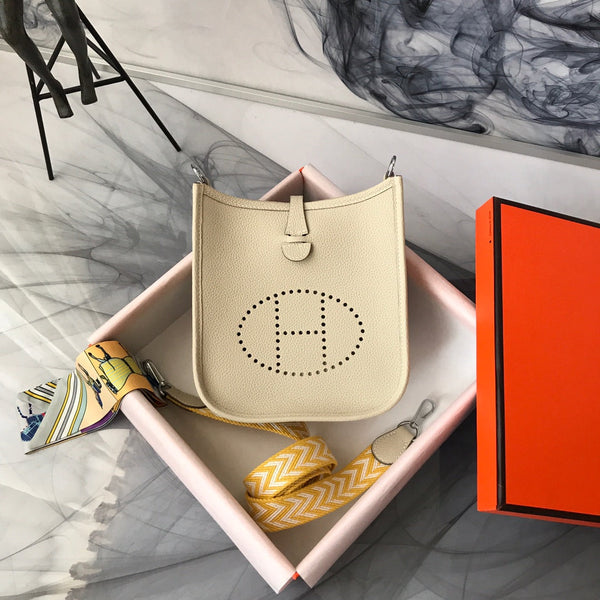 HM EVELYNE MINI 18 BEIGE TOGO