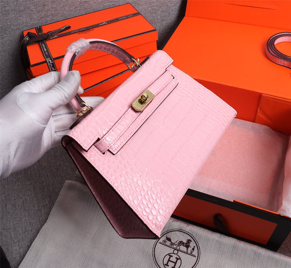 HM KELLY MINI 19 LIGHT PINK CROCODILE EMBOSSED CALFSKIN GOLD HARDWARE