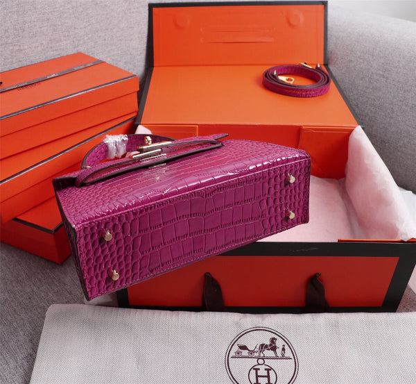 HM KELLY MINI 19 BARBIE PINK CROCODILE EMBOSSED CALFSKIN GOLD HARDWARE