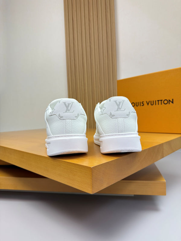 LV high-quality casual white sneakers 194599