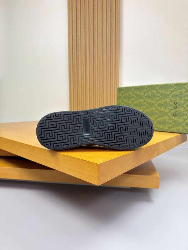 GG SNEAKER WHITE BLACK NAPPA LEATHER 194554