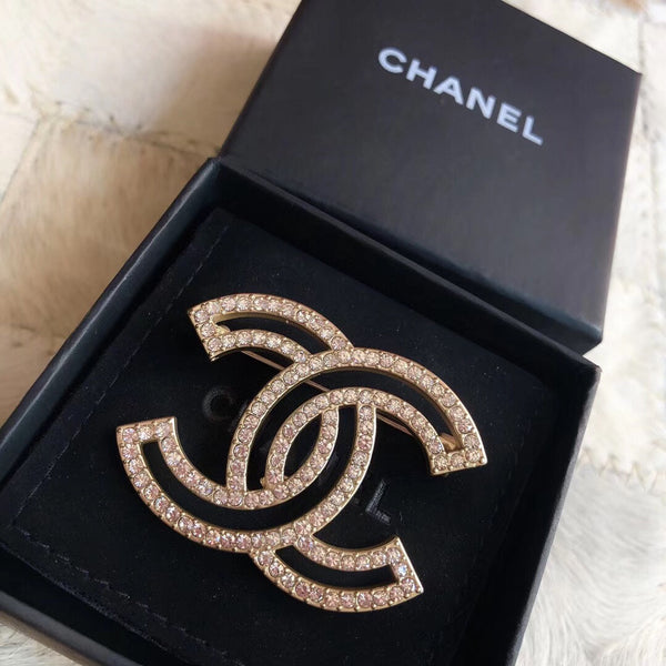 CC Brooch 156132