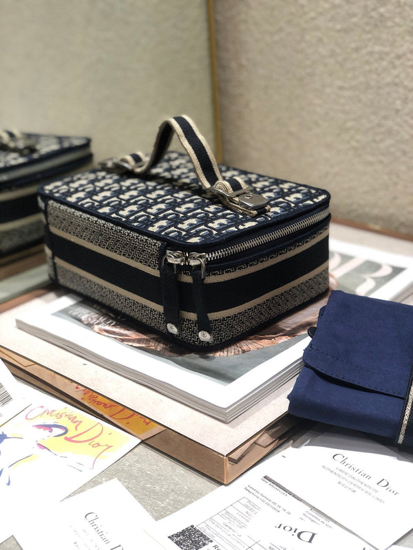 PICCOLO BORSA DA BAGNO 24 IN JACQUARD MONOGRAM OBLIQUE NERO