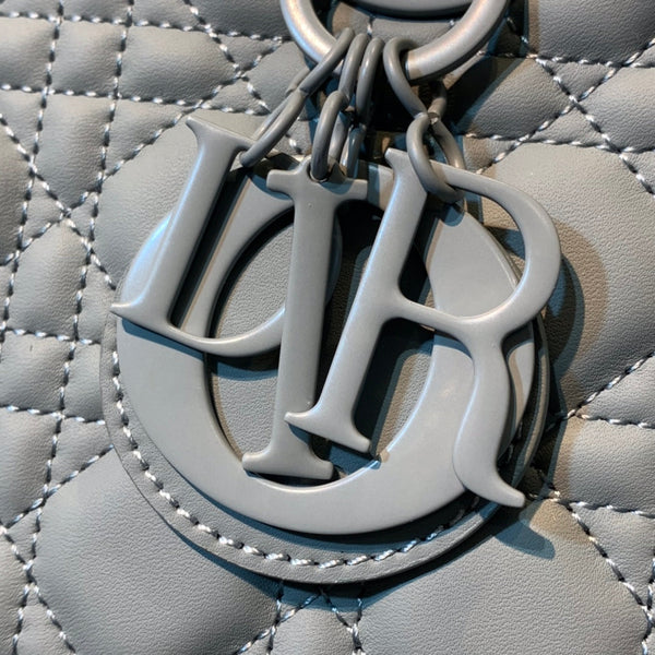 media lady 24 pelle di vitello grigio opaco hardware grigio opaco