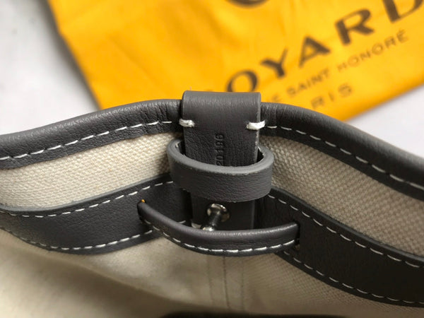 BORSA A SECCHIELLO PETIT FLOT 22 IN TELA GOYARDINE GRIGIA E FINITURE IN PELLE DI AGNELLO