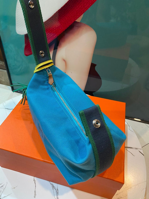 HM BRIDE-A-BRACE 21 TELA CERULEA