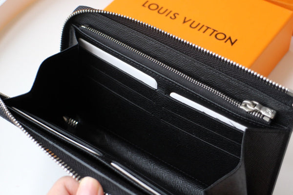 LV Dragonne Zipper Wallet Black Taiga Leather 179404
