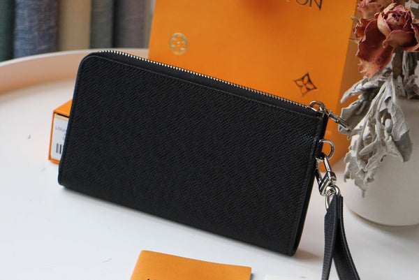 LV Dragonne Zipper Wallet Black Taiga Leather 179404