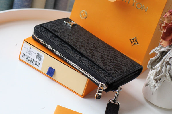 LV Dragonne Zipper Wallet Black Taiga Leather 179404