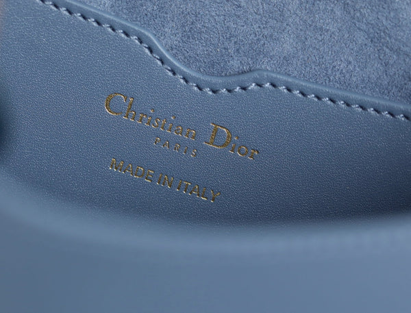 MEDIUM CD BOBBY 22CM BLUE CALFSKIN GOLD HARDWARE