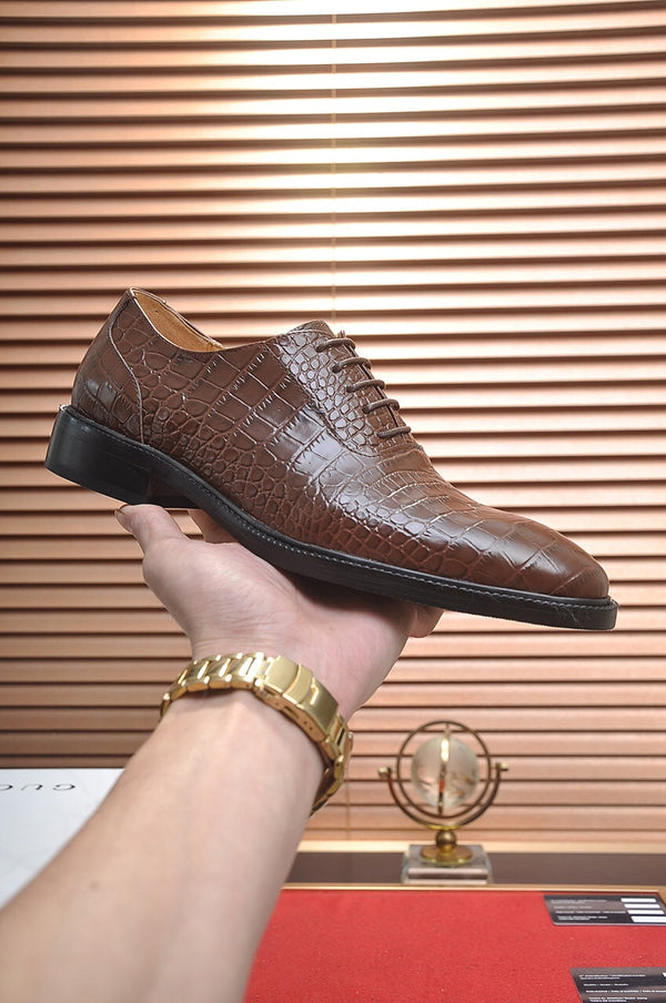 GG Men's Loafer Dark Brown Embossed Cowhide 526095