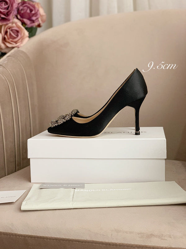 Hangisi Black Satin Crystal Embellished Pumps 156288