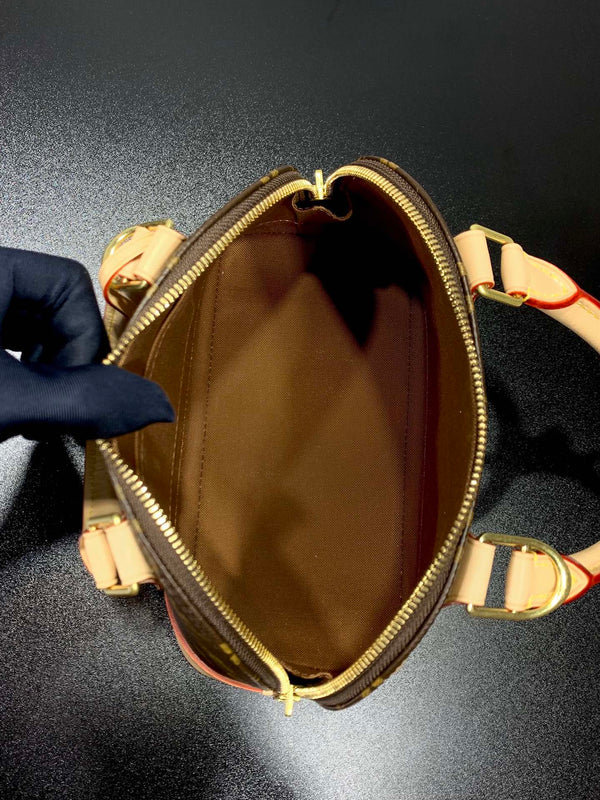 ALMA BB 23 IN TELA MONOGRAM MARRONE E RIFINITURE IN PELLE DI VITELLO BEIGE, FIBBIA ORO