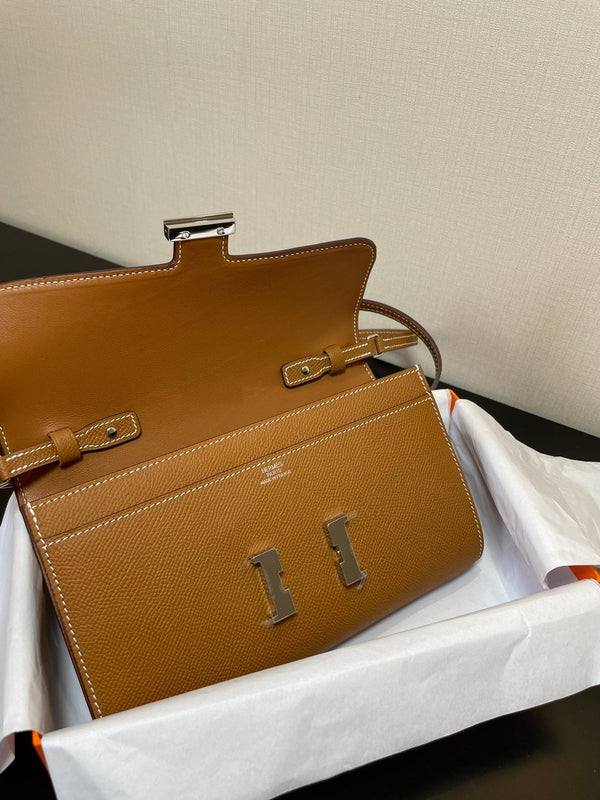 CONSTANCE TO GO 20.5 GOLD EPSOM SILVER HARDWARE