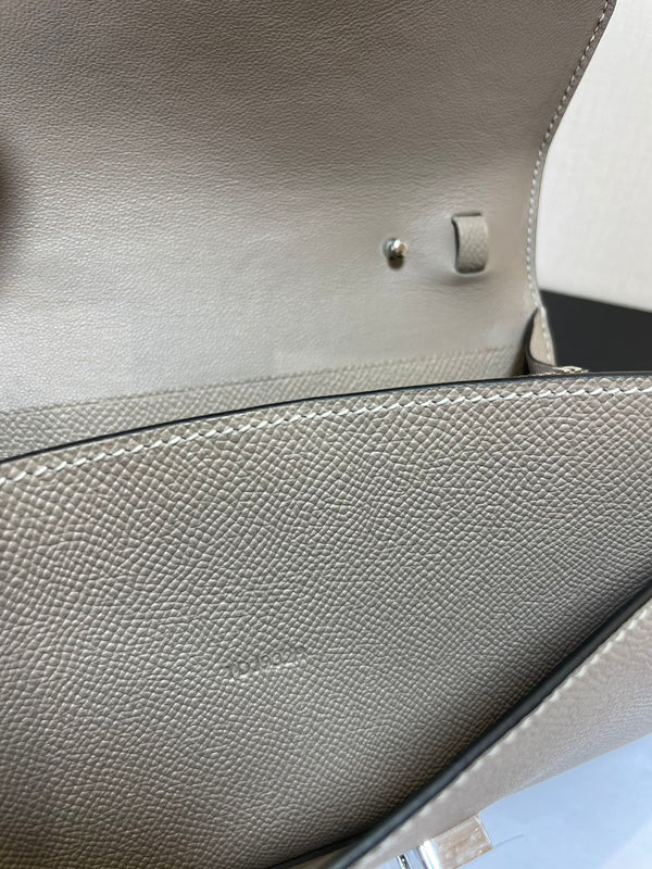 CONSTANCE TO GO 20.5 GREY EPSOM SILVER HARDWARE