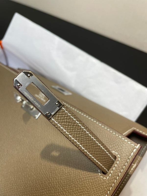 kelly woc 20.5 etoupe epsom silver hardware