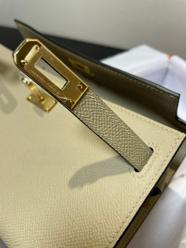 kelly to go wallet 20.5 lichen epsom gold hardware