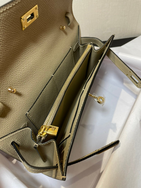 kelly to go wallet 20.5 lichen epsom gold hardware