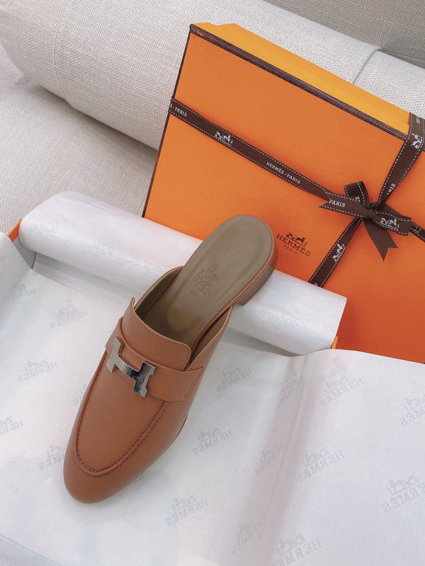 HM Mule Baby Pink Cowhide 348039