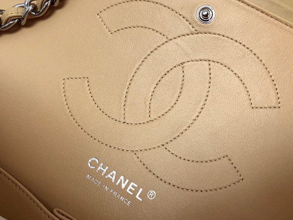 flap bag jumbo 30 light beige lambskin silver hardware