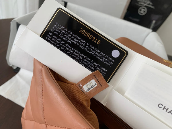 19 FLAP BAG 30 BROWN GOATSKIN