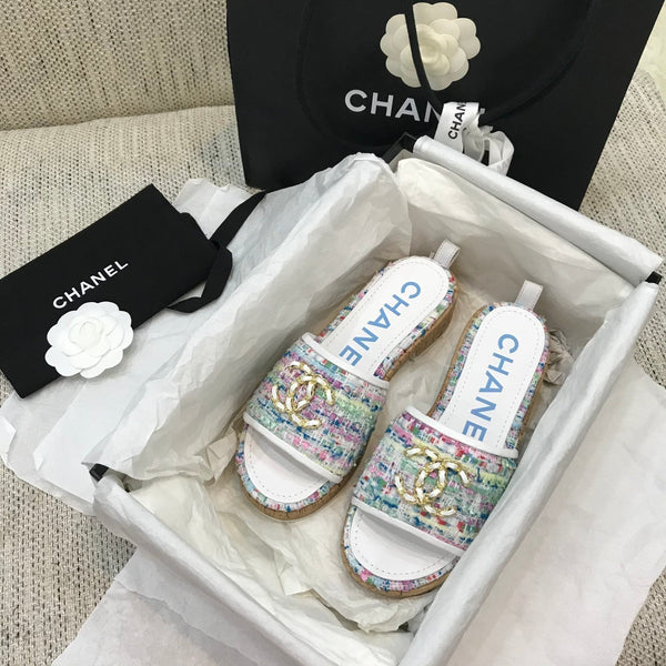 CC 26s Wooden Slippers White Colorful Tweed Lambskin 916901