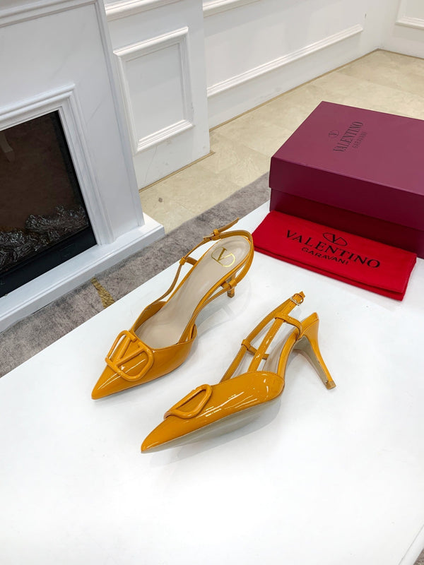 Valentino Slingback Pump 40MM Pelle Verniciata Gialla 239910