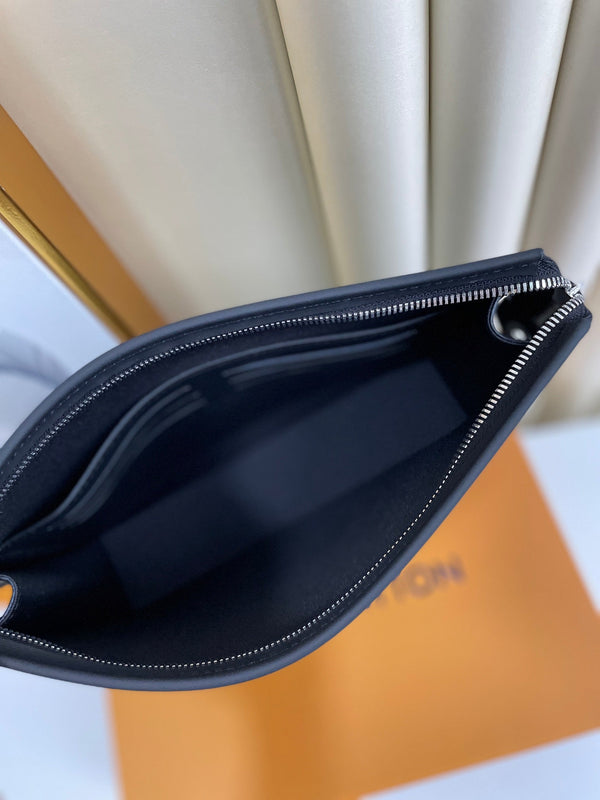 LV M61692 Pochette Voyage MM Black Monogram Canvas 224237