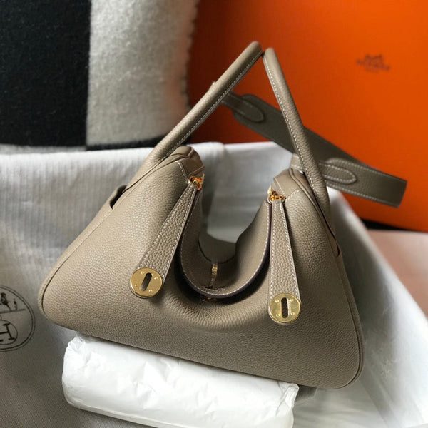 BORSA HM LINDY 30 IN PELLE DI VITELLO MARRONE ARACHIDI E FERRAMENTA ORO