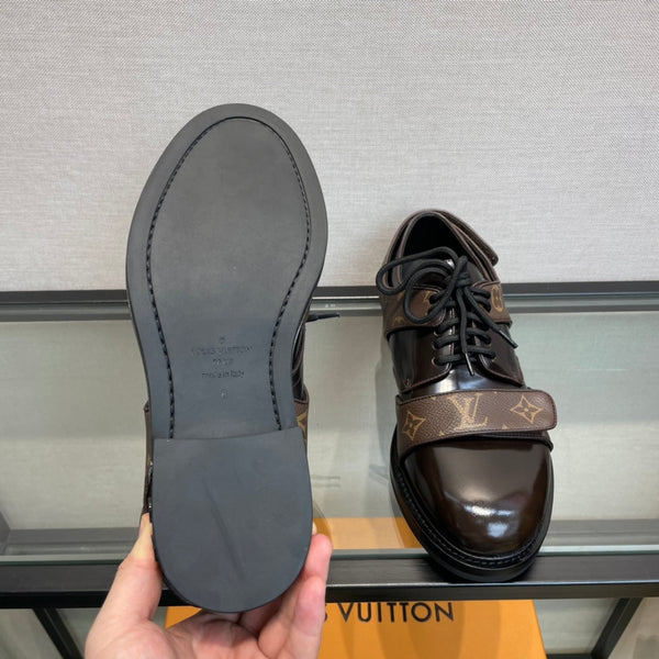 LV DERBY HARNESS SHOES IN CHOCOLATE BROWN CALFSKIN