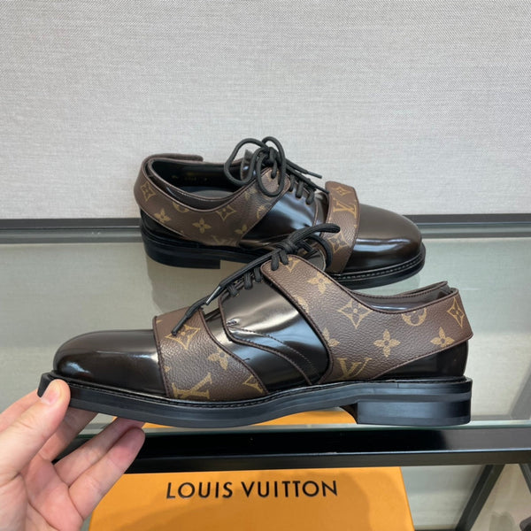 LV DERBY HARNESS SHOES IN CHOCOLATE BROWN CALFSKIN