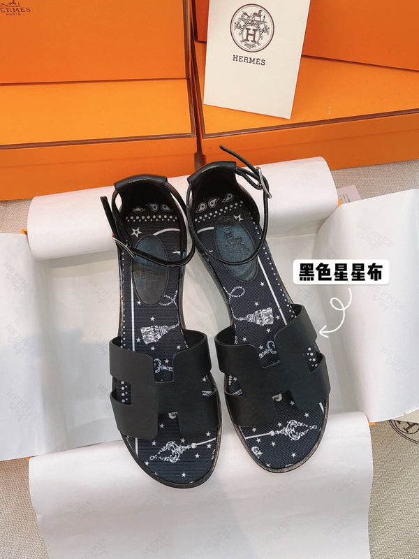 HM Flat Sandals Black Cowhide 348048