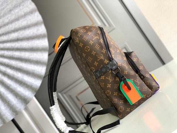 ZAINO DISCOVERY 40 IN TELA MONOGRAMMA MARRONE CON LOGO IN GOMMA