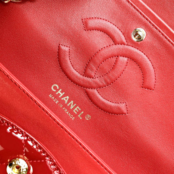 FLAP BAG MEDIUM 25CM RED PATENT CALFSKIN GOLD HARDWARE