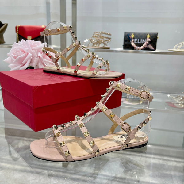 SANDALO ROCKSTUD CON CINTURINI IN VITELLO ROSA CHIARO