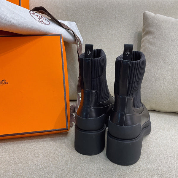 HM Chelsea Boot Black Cowhide 347998