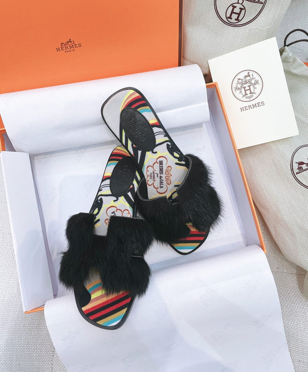 HM 25 Oran Black Mink Fur Fabric 348007