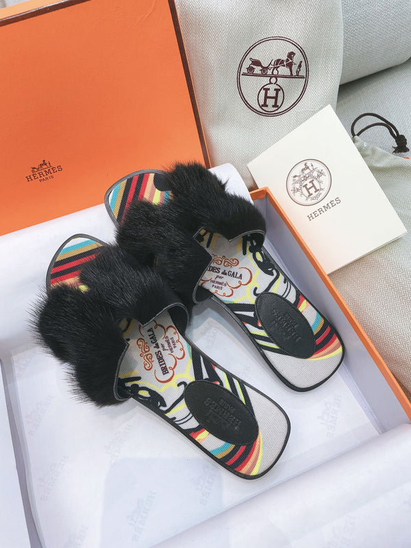 HM 25 Oran Black Mink Fur Fabric 348007