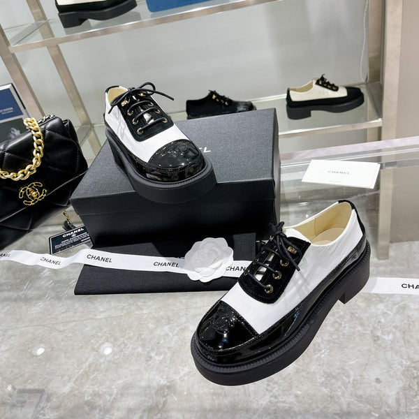 CC Sneaker 45mm Nero Bianco Pelle di Agnello e Vacchetta Rugosa